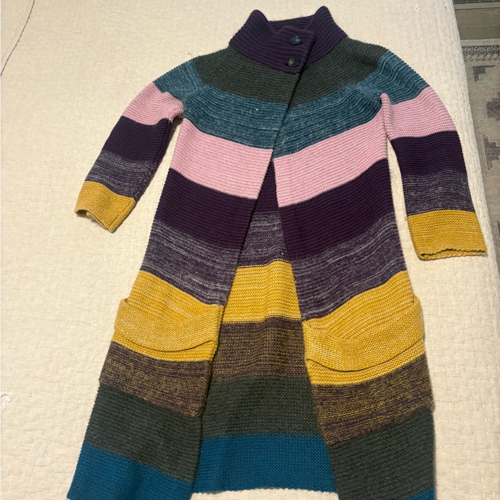 Cozy Cardigan Sweater in Soft Gray with Open Front and Long Sleeves